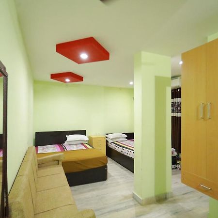 Arackal Tourist Home Tripunithura Bagian luar foto