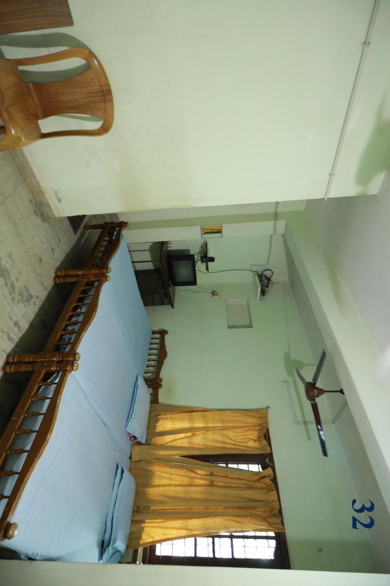 Arackal Tourist Home Tripunithura Bagian luar foto